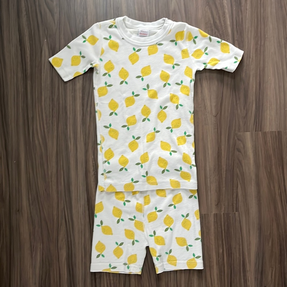 Hanna Andersson White and Yellow Lemon Print Kids Pajama Set